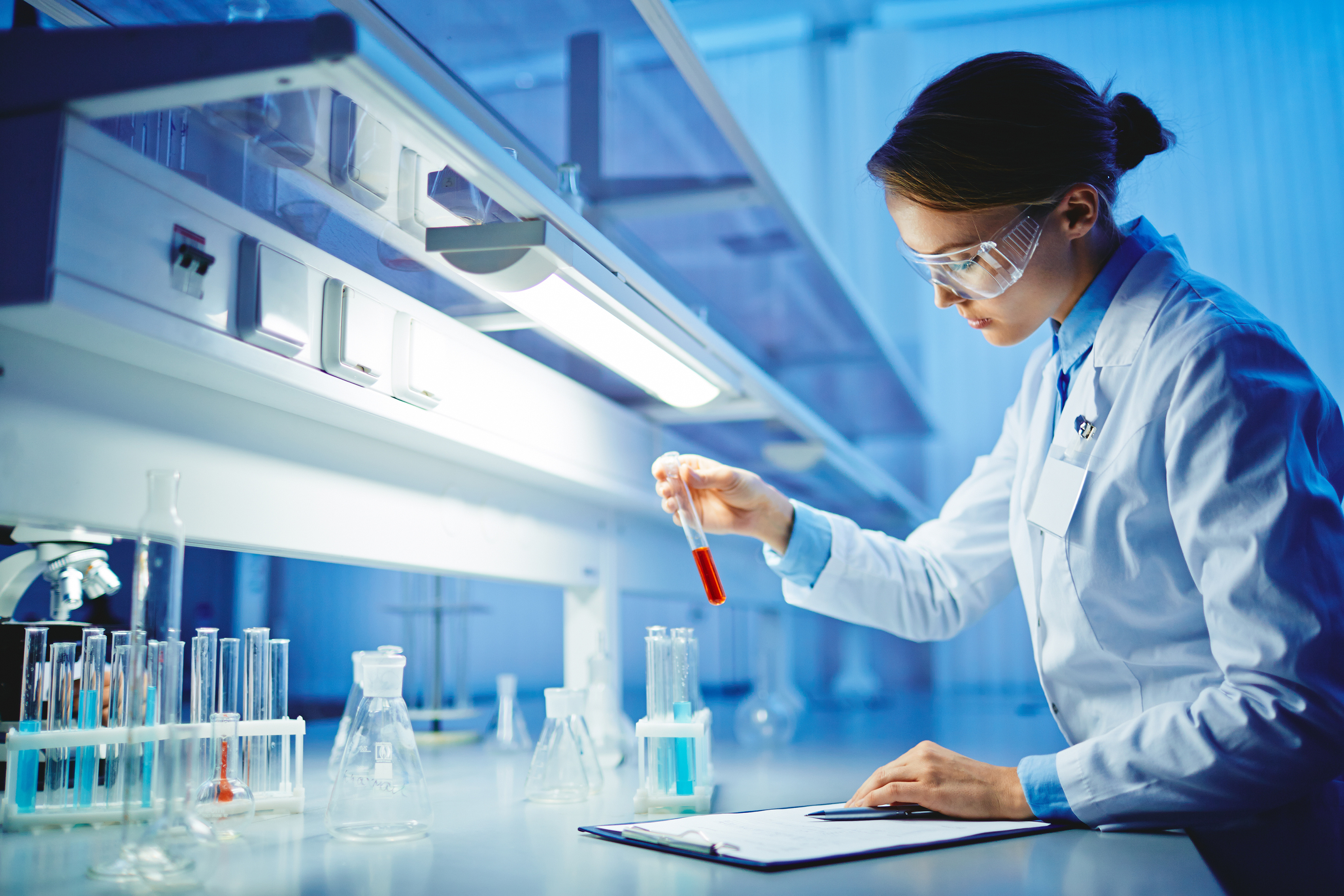 Jak dbać o wyposażenie laboratoryjne, aby służyło jak najdłużej?