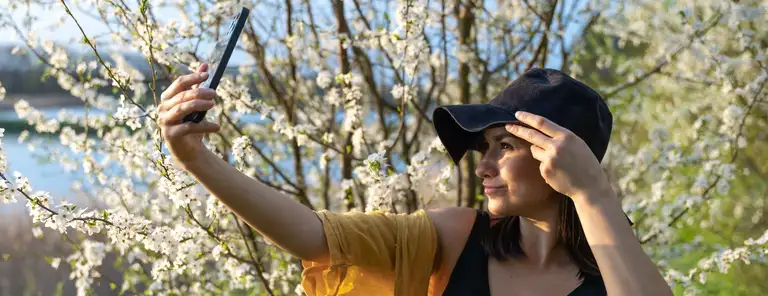 Telefon z dobrym aparatem - odkryj, jak AI w Galaxy S25 Ultra ułatwia fotografię mobilną