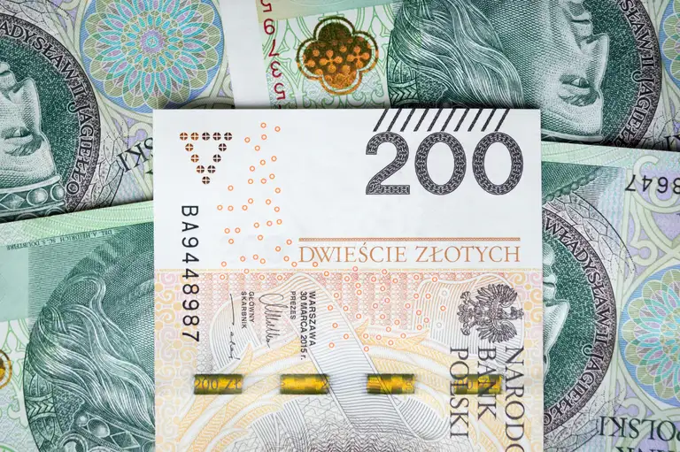 PKO Płacę później - czy wypłacisz pieniądze z bankomatu?